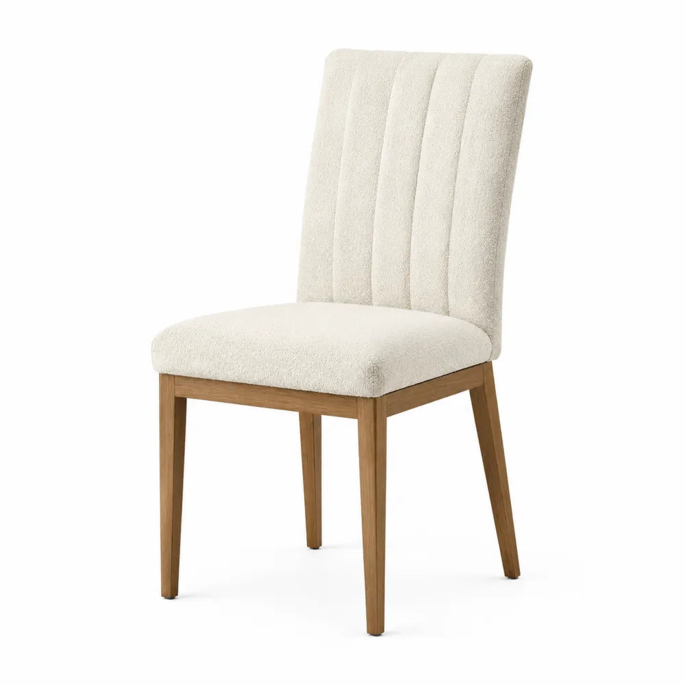 Sedia da pranzo imbottita in tessuto bouclé beige con gambe in legno naturale e schienale scanalato 48 x 56 x 85 cm